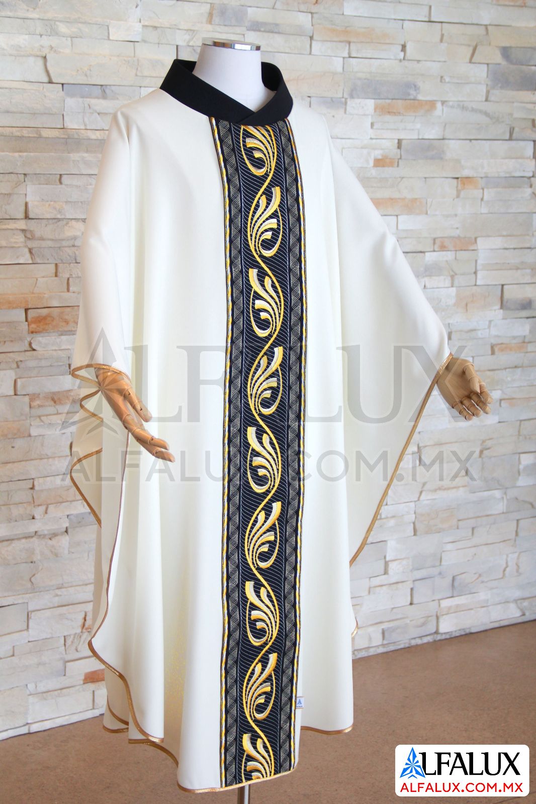 01 FUENTE Casulla Alfalux Blanco Negro Central 200 (5)